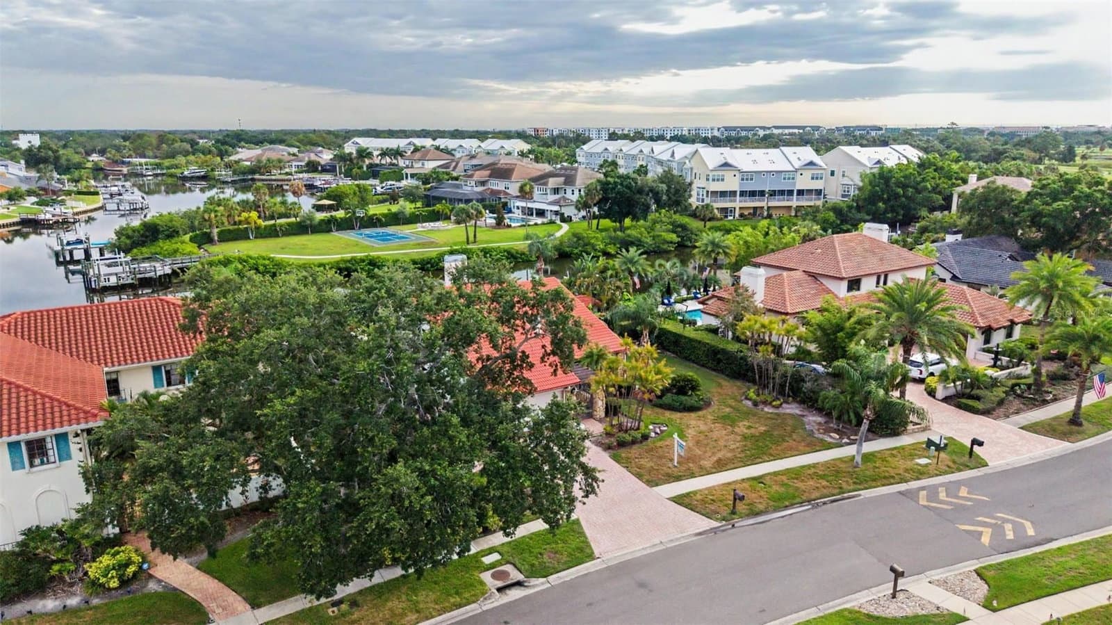 Photo 4 of 7011 PELICAN ISLAND