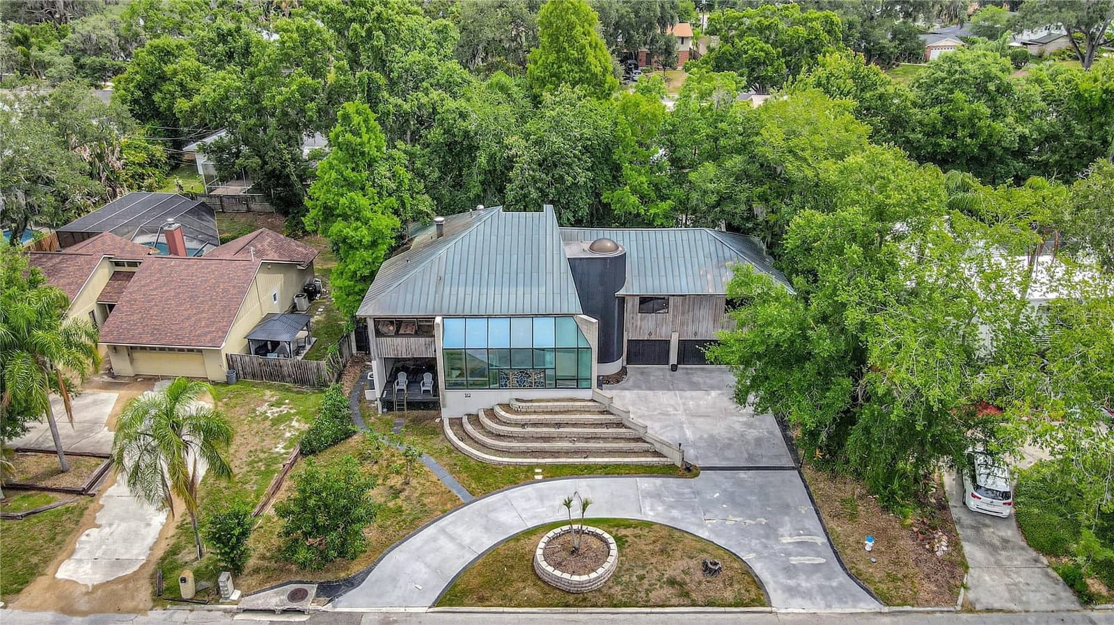 Photo 4 of 312 RIVERHILLS