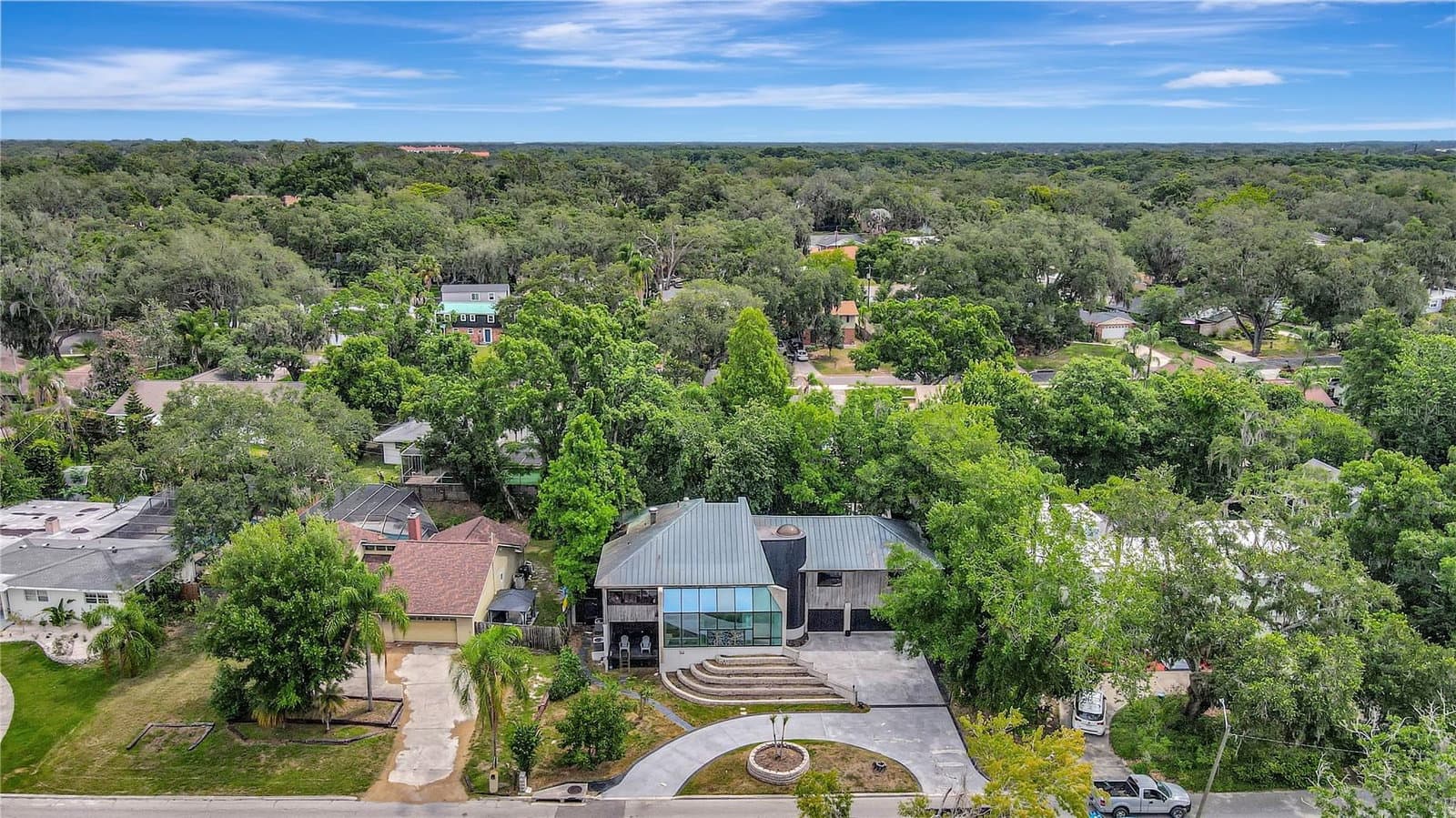 Photo 5 of 312 RIVERHILLS