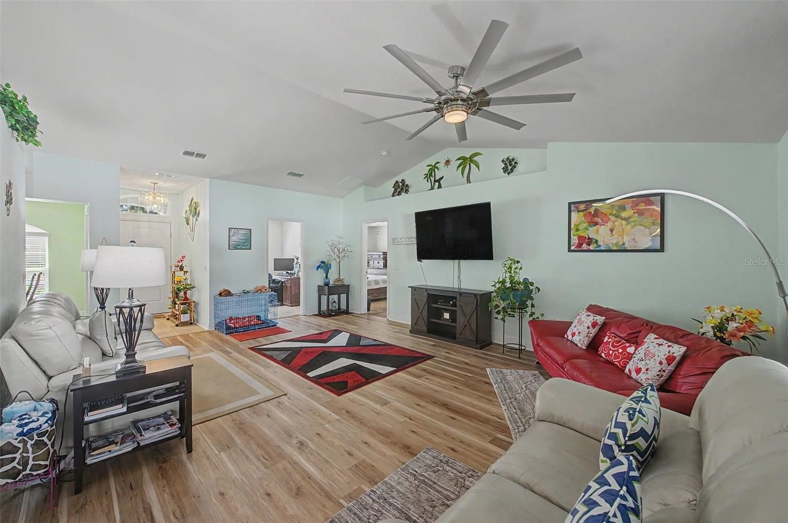 1621 DOVES VIEW