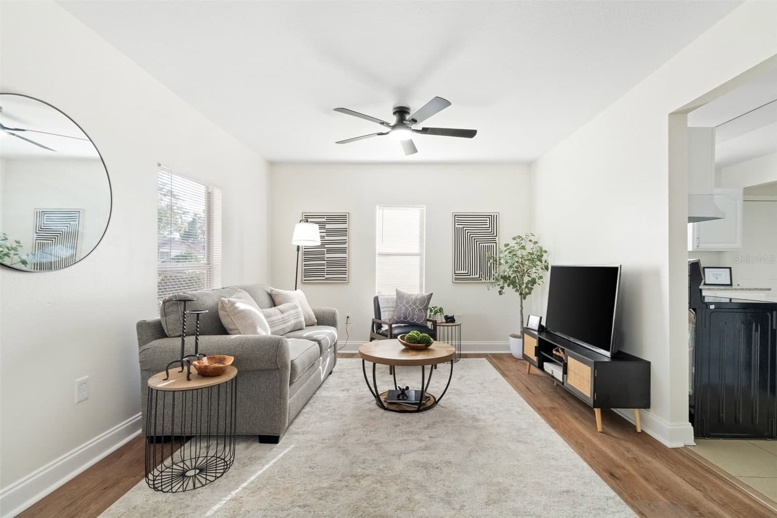 2116 ELLICOTT