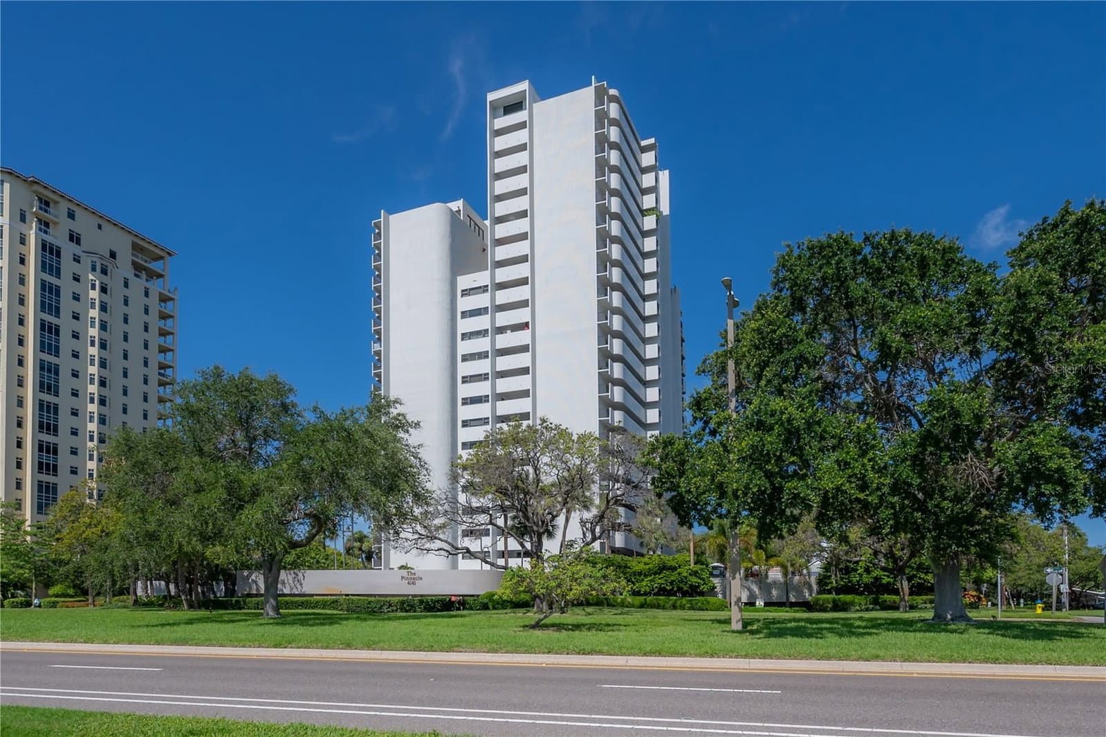 4141 BAYSHORE