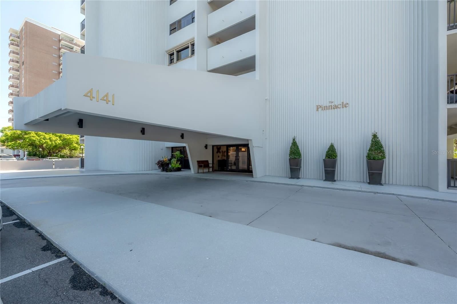 4141 BAYSHORE