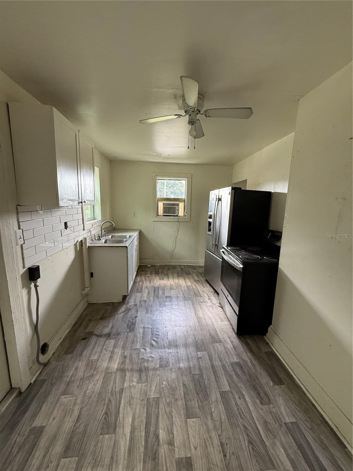 2712 COLUMBUS