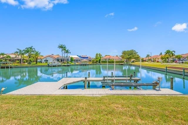 9801 COMPASS POINT
