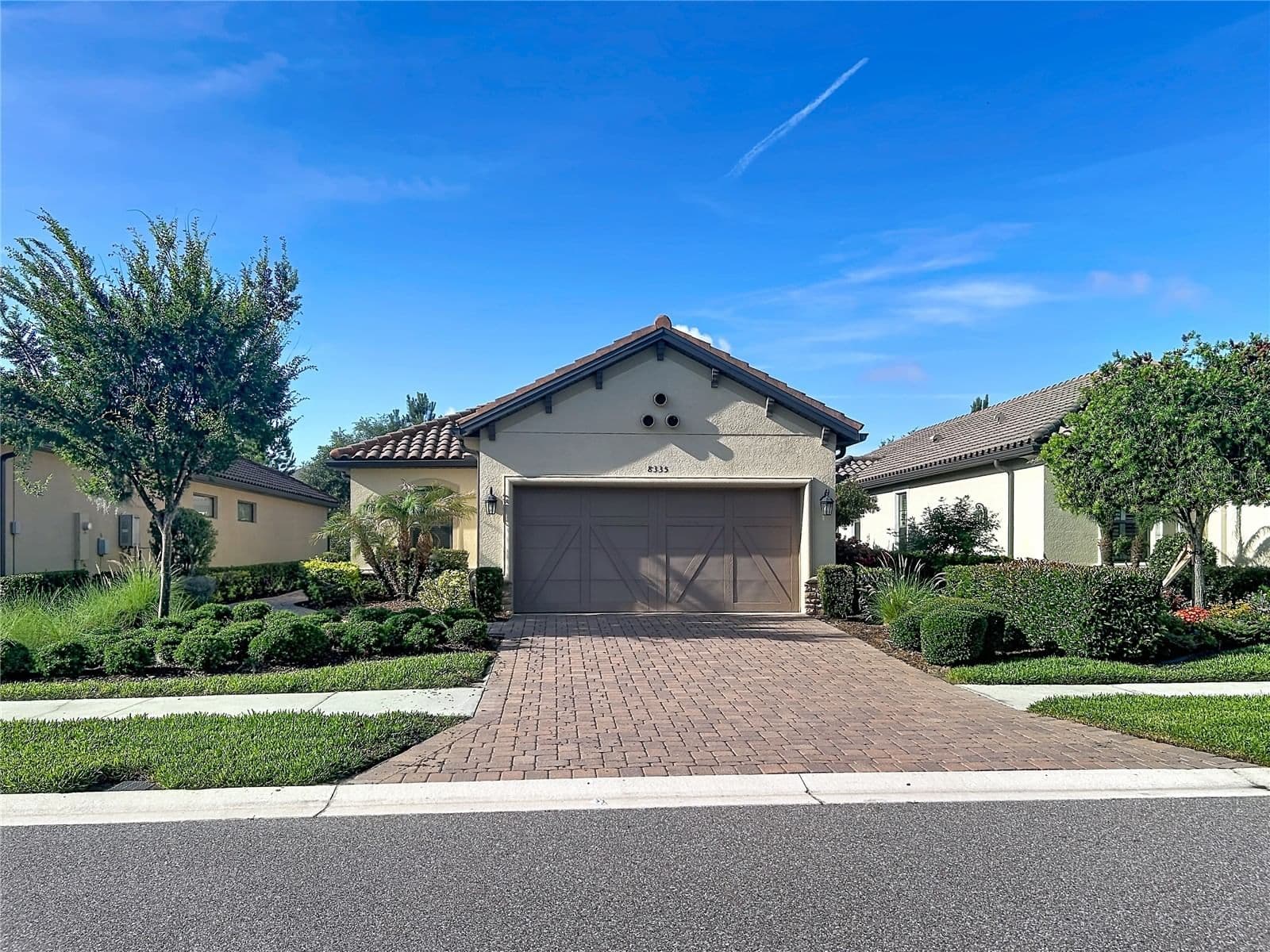 8335 ALBERATA VISTA