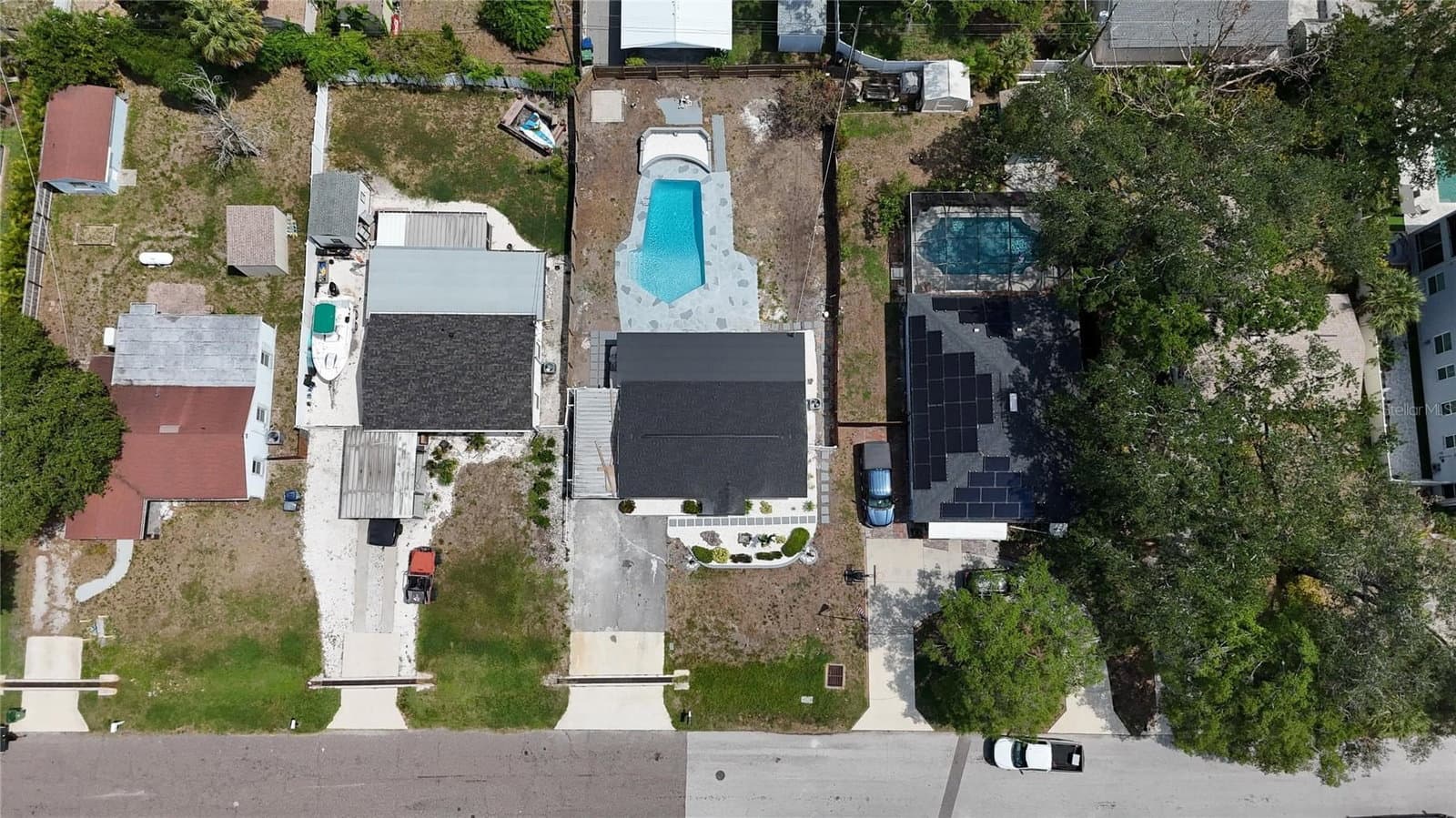 4711 LAWN