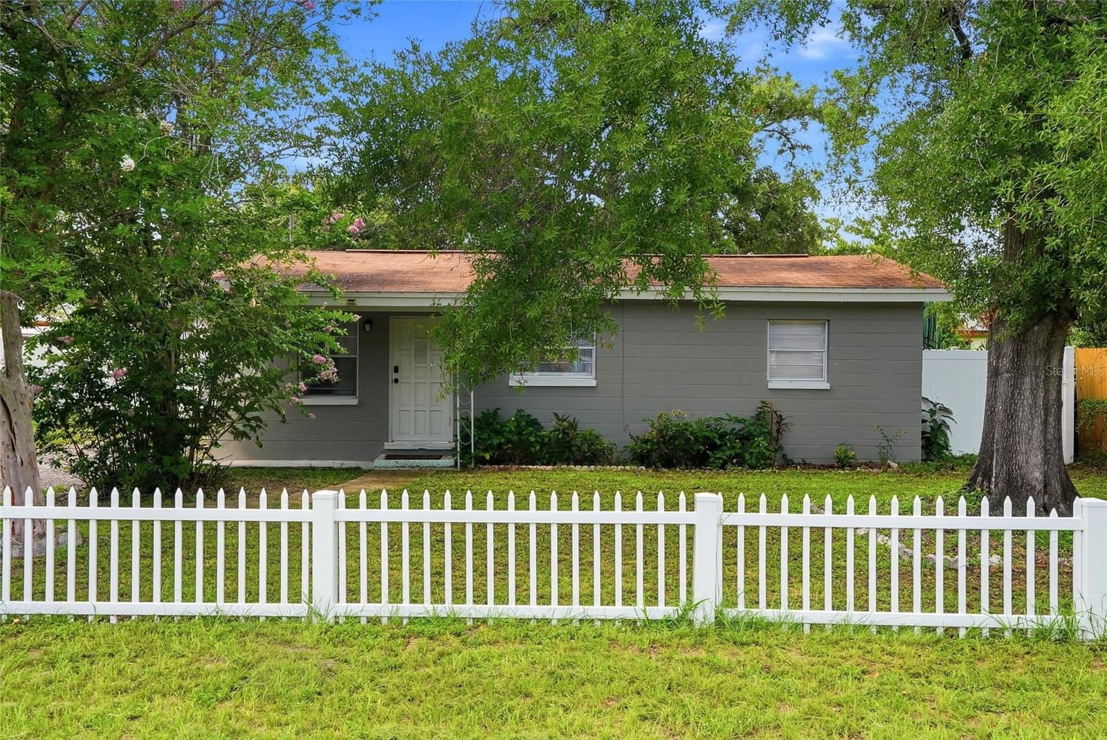 2430 RAMONA