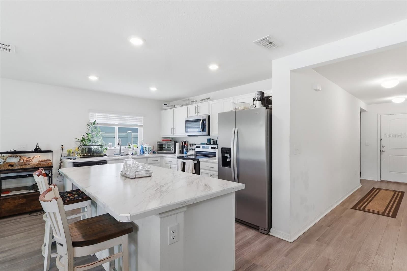 Photo 4 of 1341 MATTIE POINTE