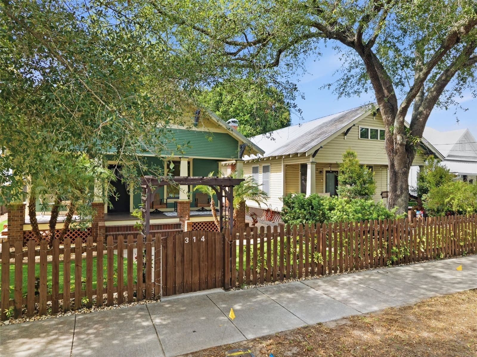 Photo 4 of 316 FRANCES Avenue