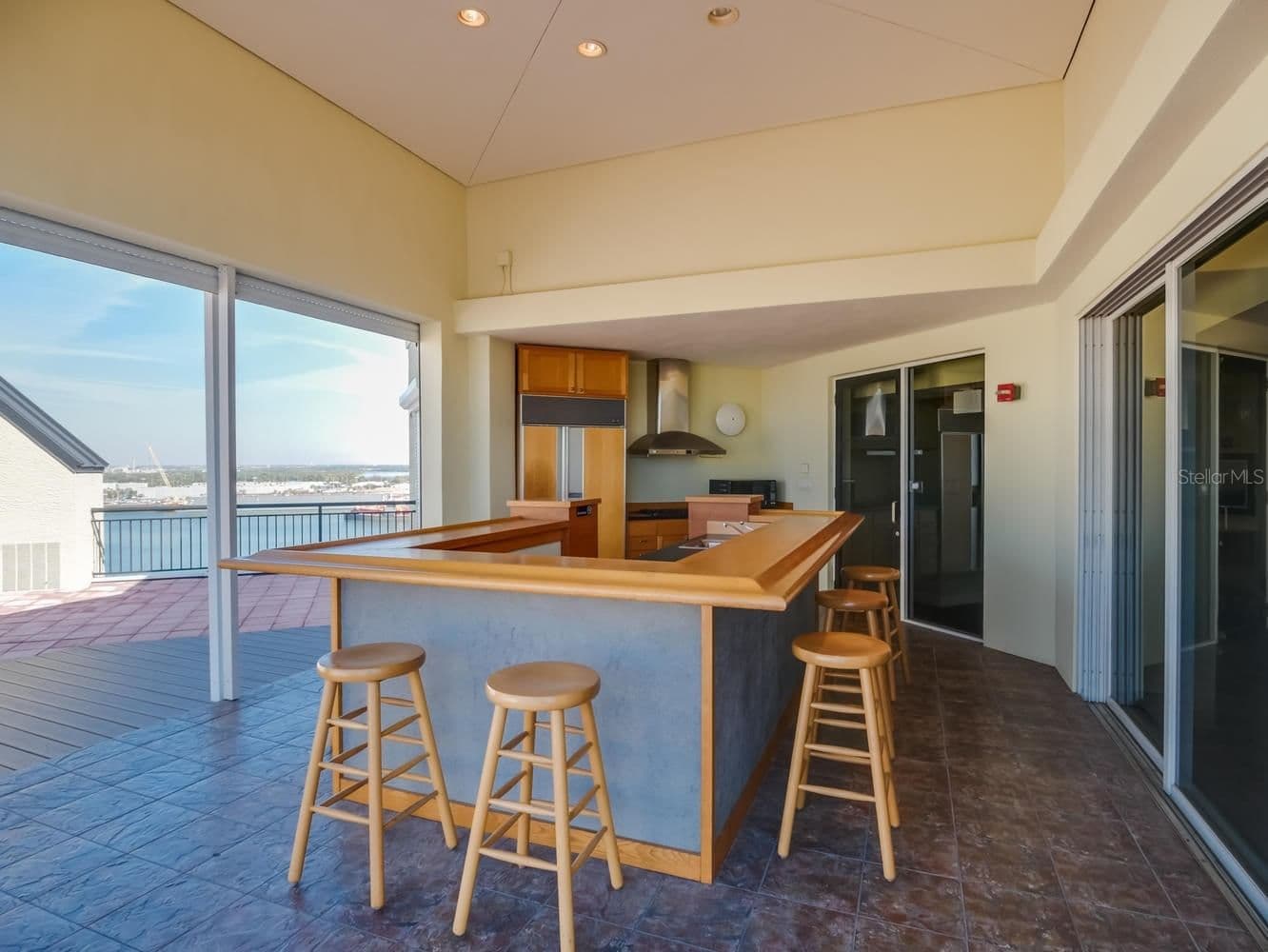 Photo 5 of 600 GARRISON COVE