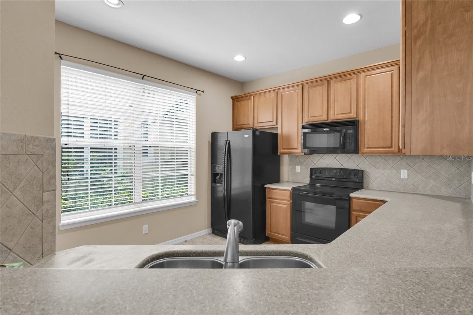 Photo 5 of 7001 INTERBAY