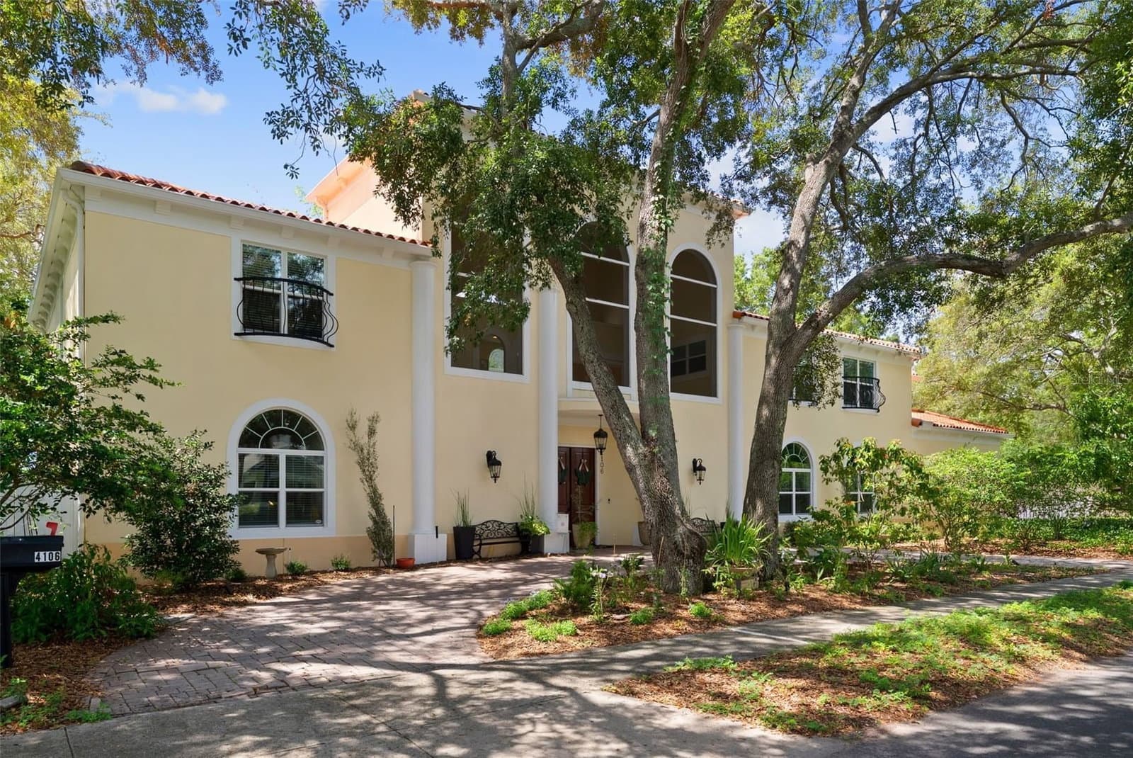 4106 SAN MIGUEL