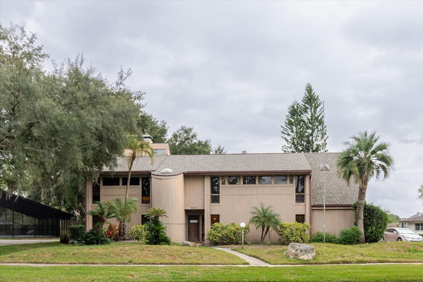 4404 OLD ORCHARD