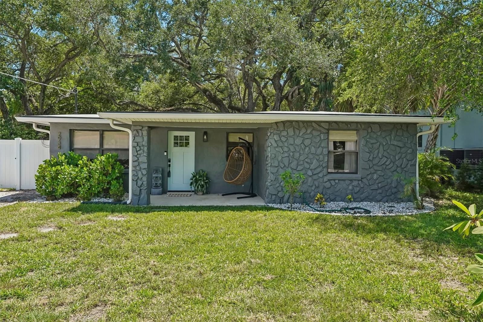 2934 ELLIS