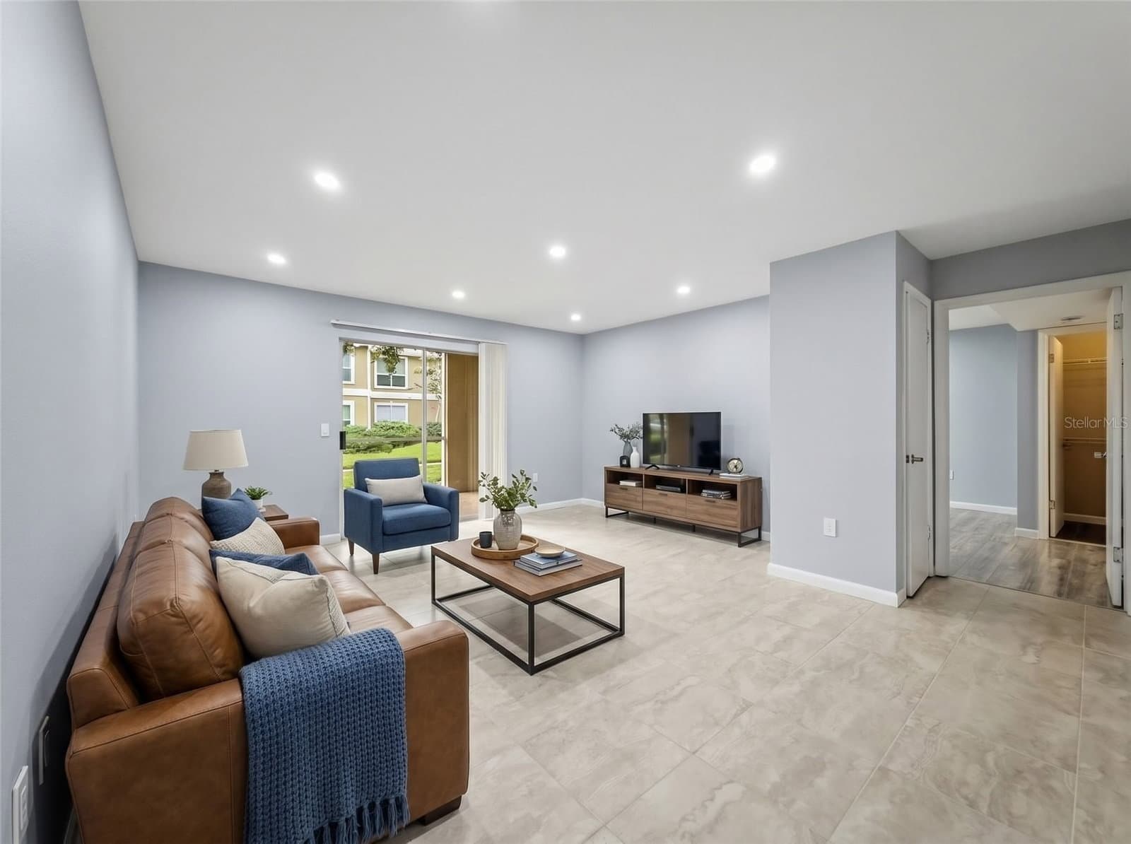 9481 HIGHLAND OAK