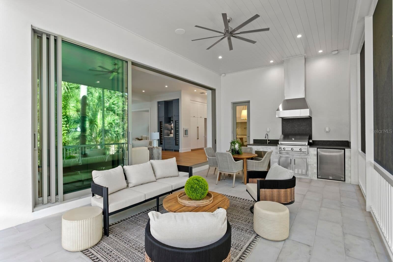 423 ROYAL POINCIANA