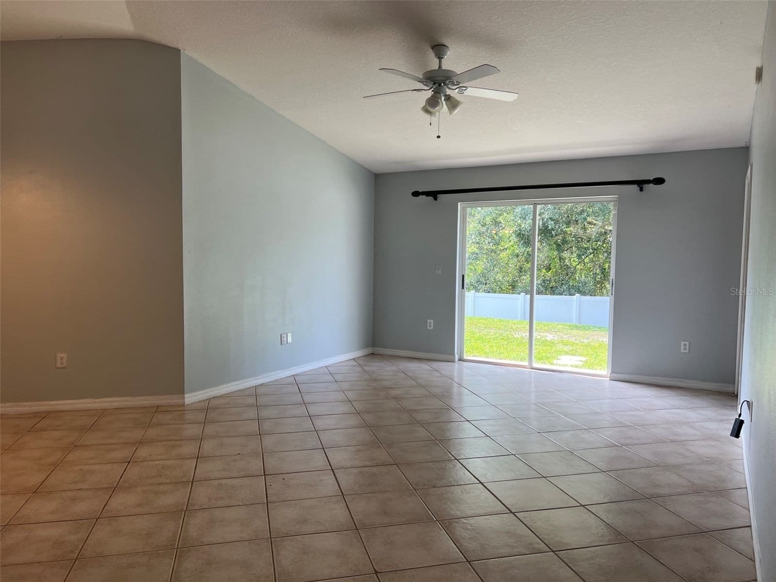 Photo 5 of 18169 SANDY POINTE