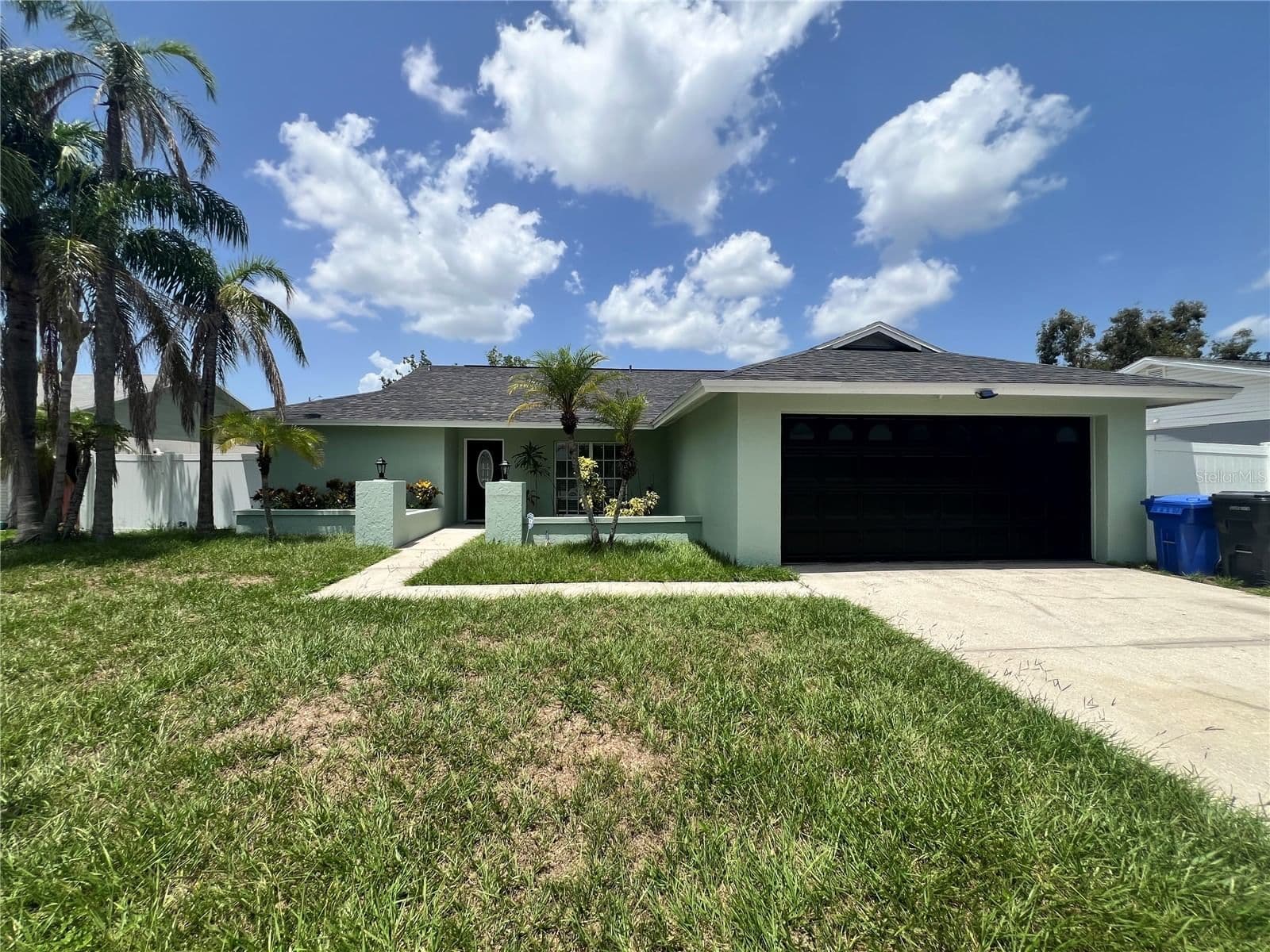10902 WINGATE
