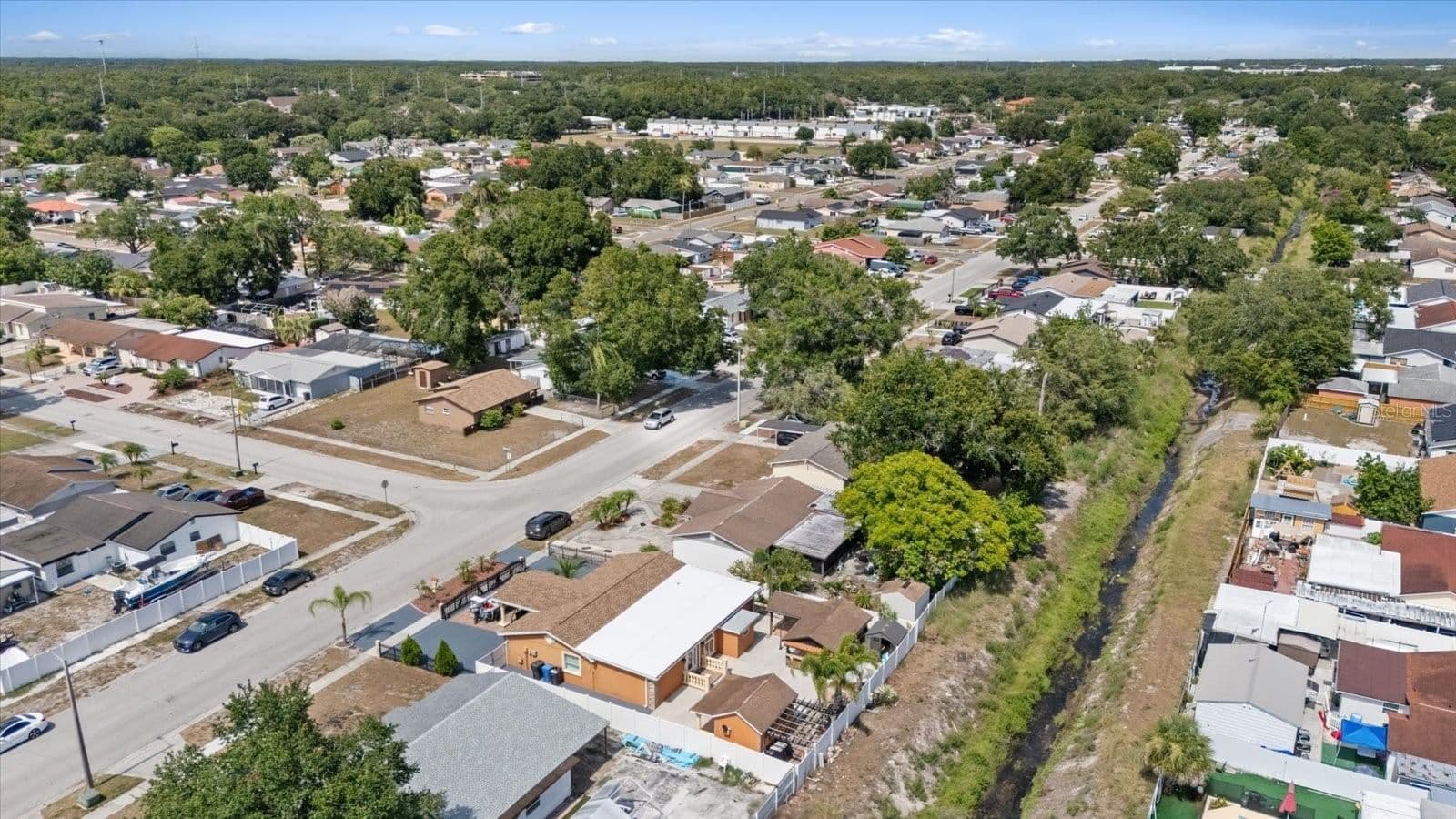 Photo 5 of 8318 DRYCREEK