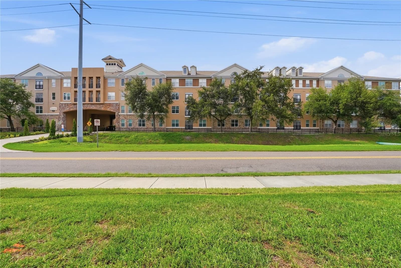 4221 SPRUCE