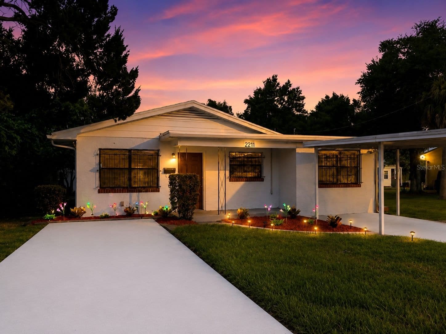 2211 MALLORY