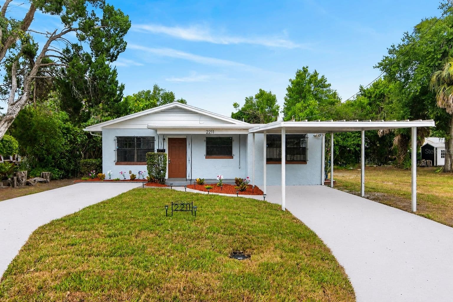2211 MALLORY