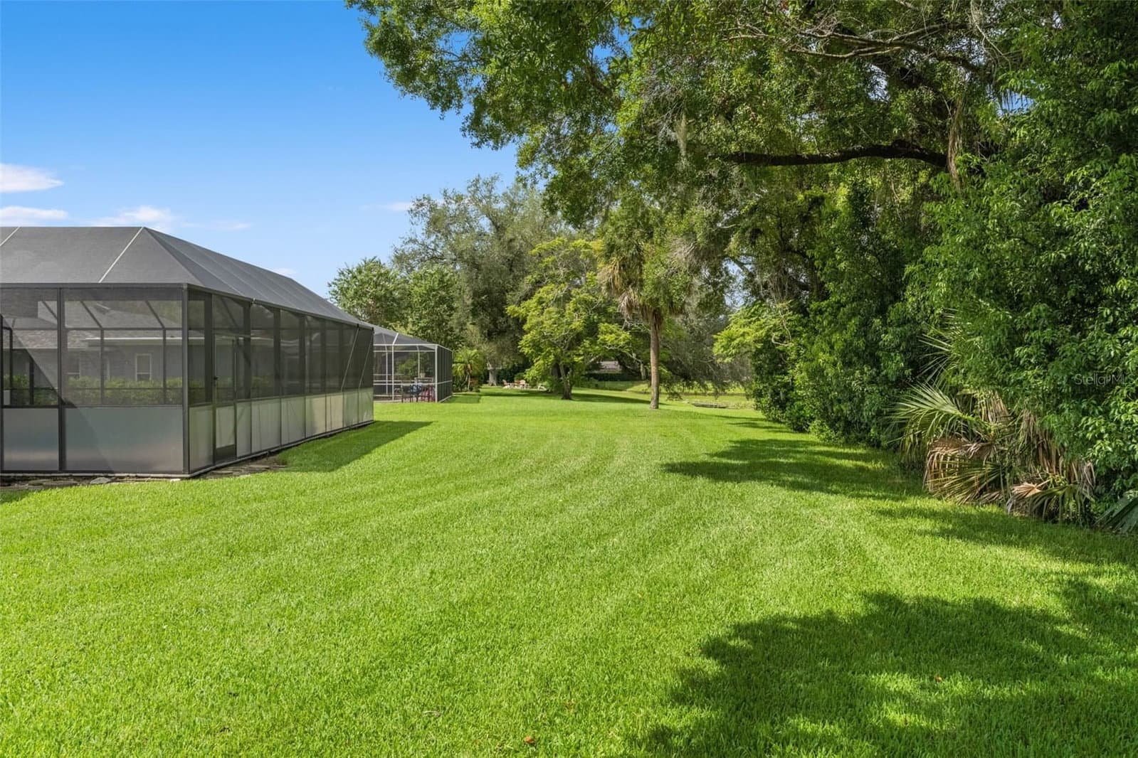13916 MIDDLE PARK