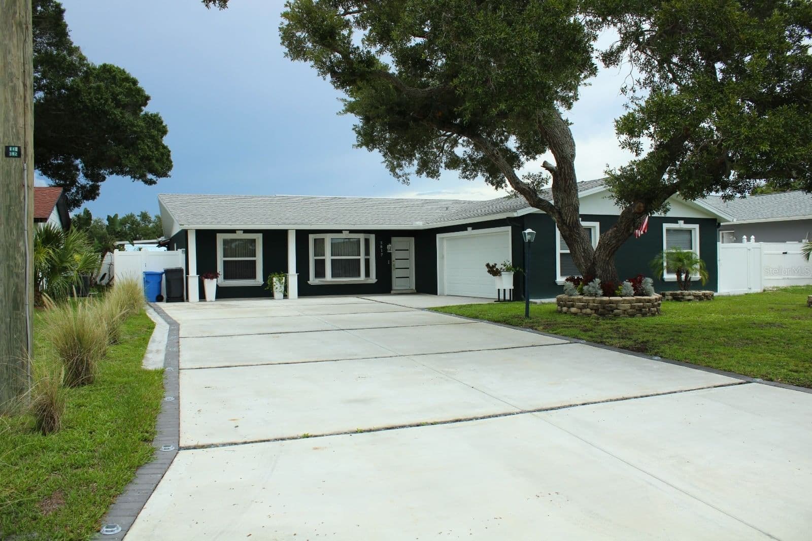 5817 TAMPA SHORES