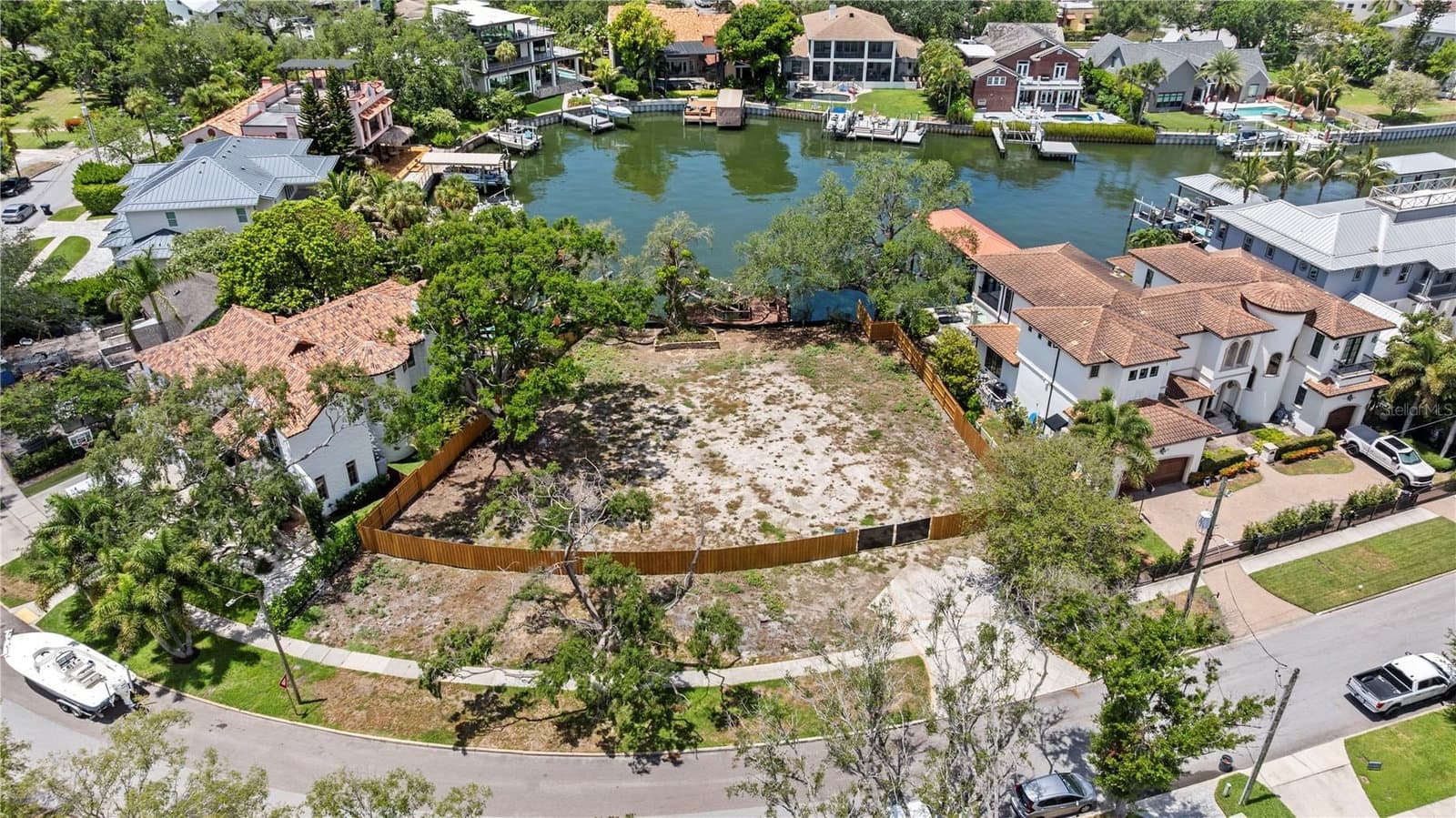 Photo 4 of 86 BAHAMA
