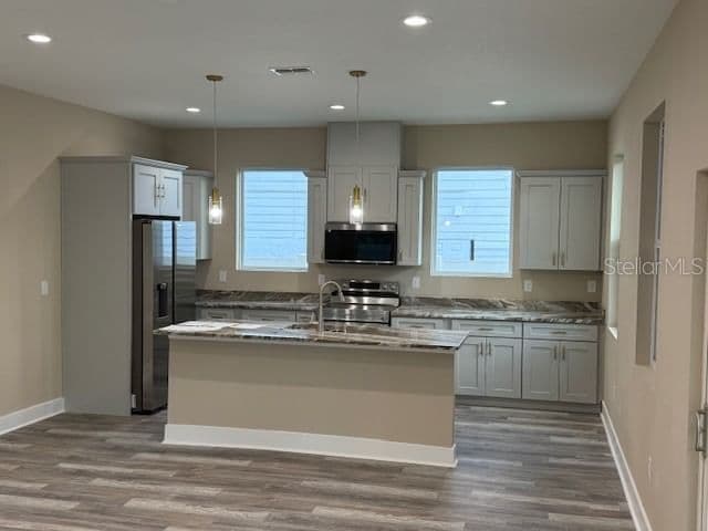 Photo 5 of 5010 32ND