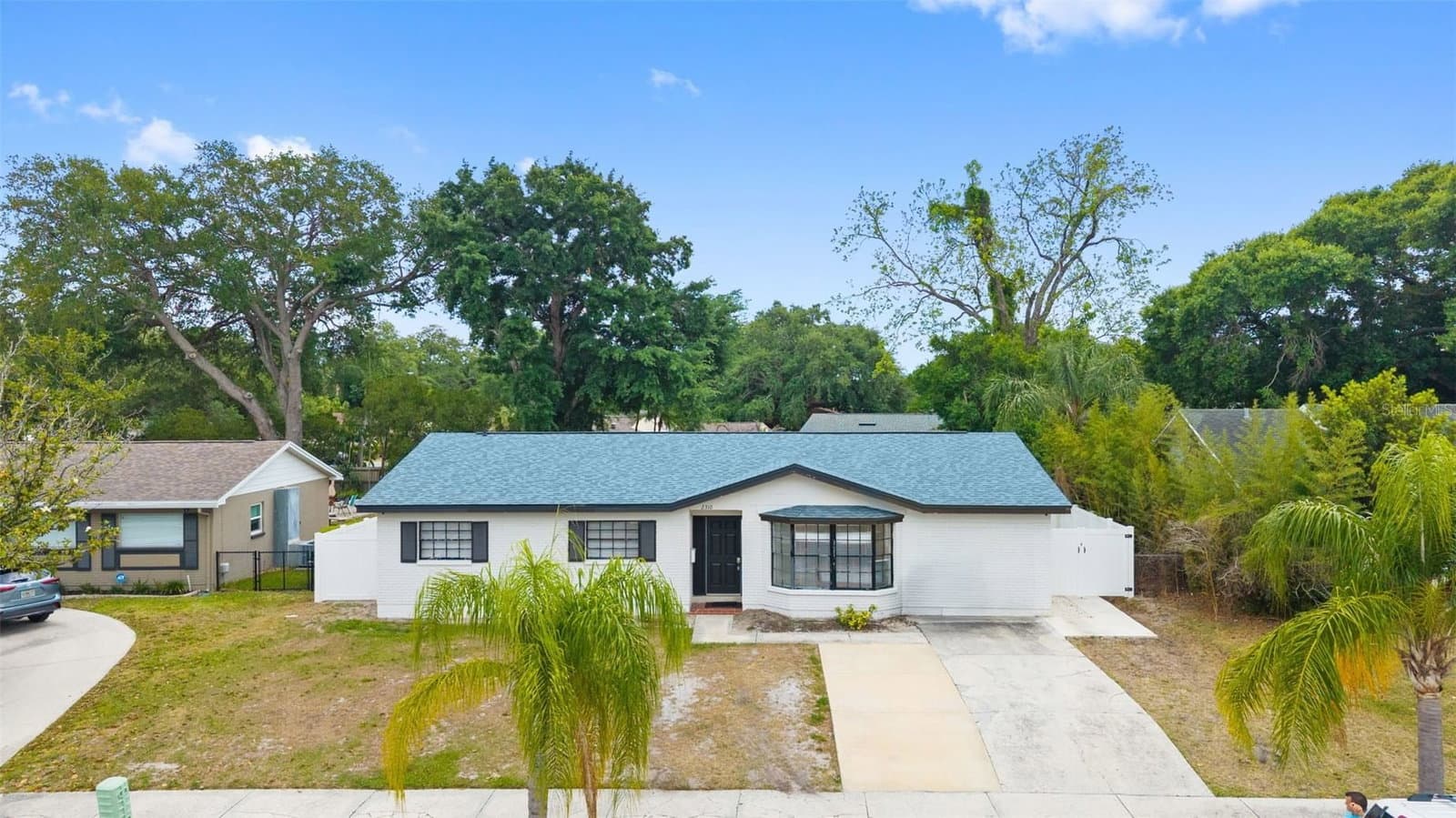 2310 KNOLLWOOD