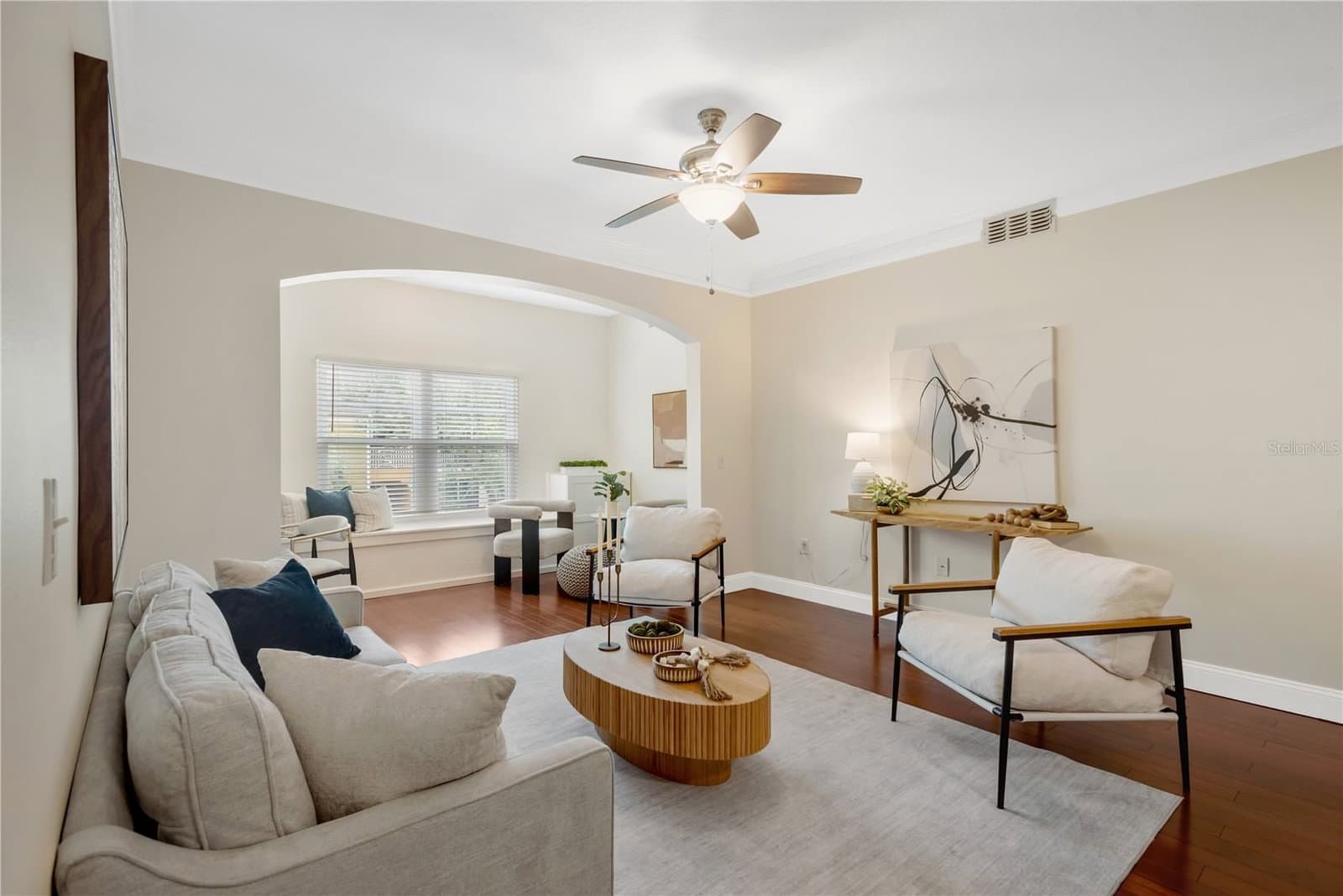 4207 DALE MABRY
