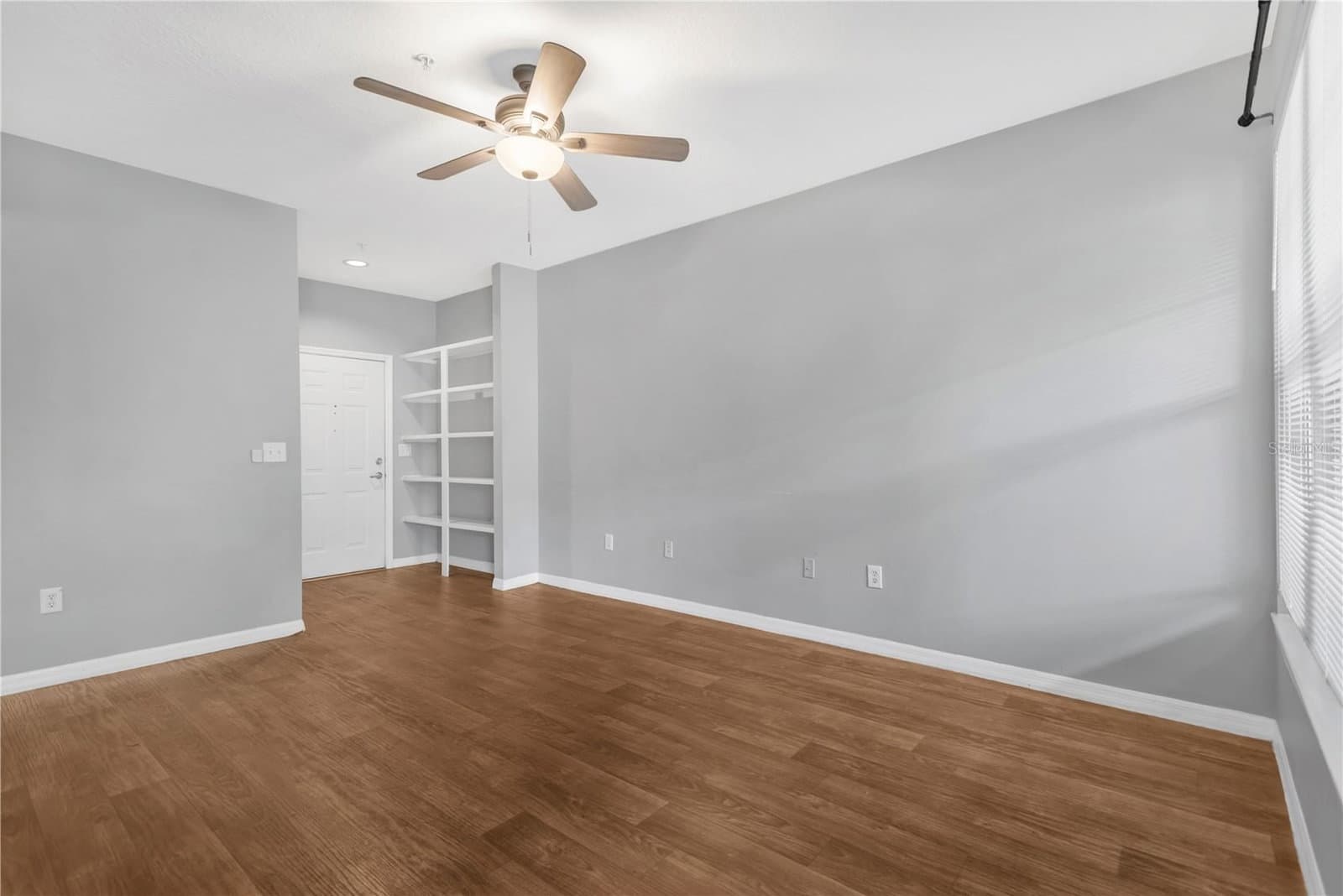 Photo 5 of 1810 E PALM AVE