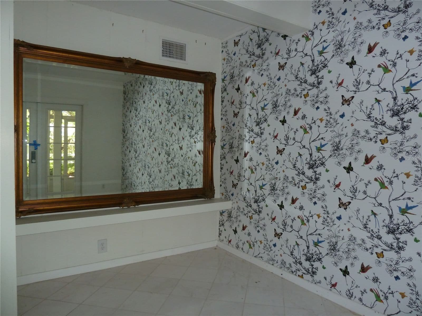 Photo 5 of 3302 VILLA ROSA