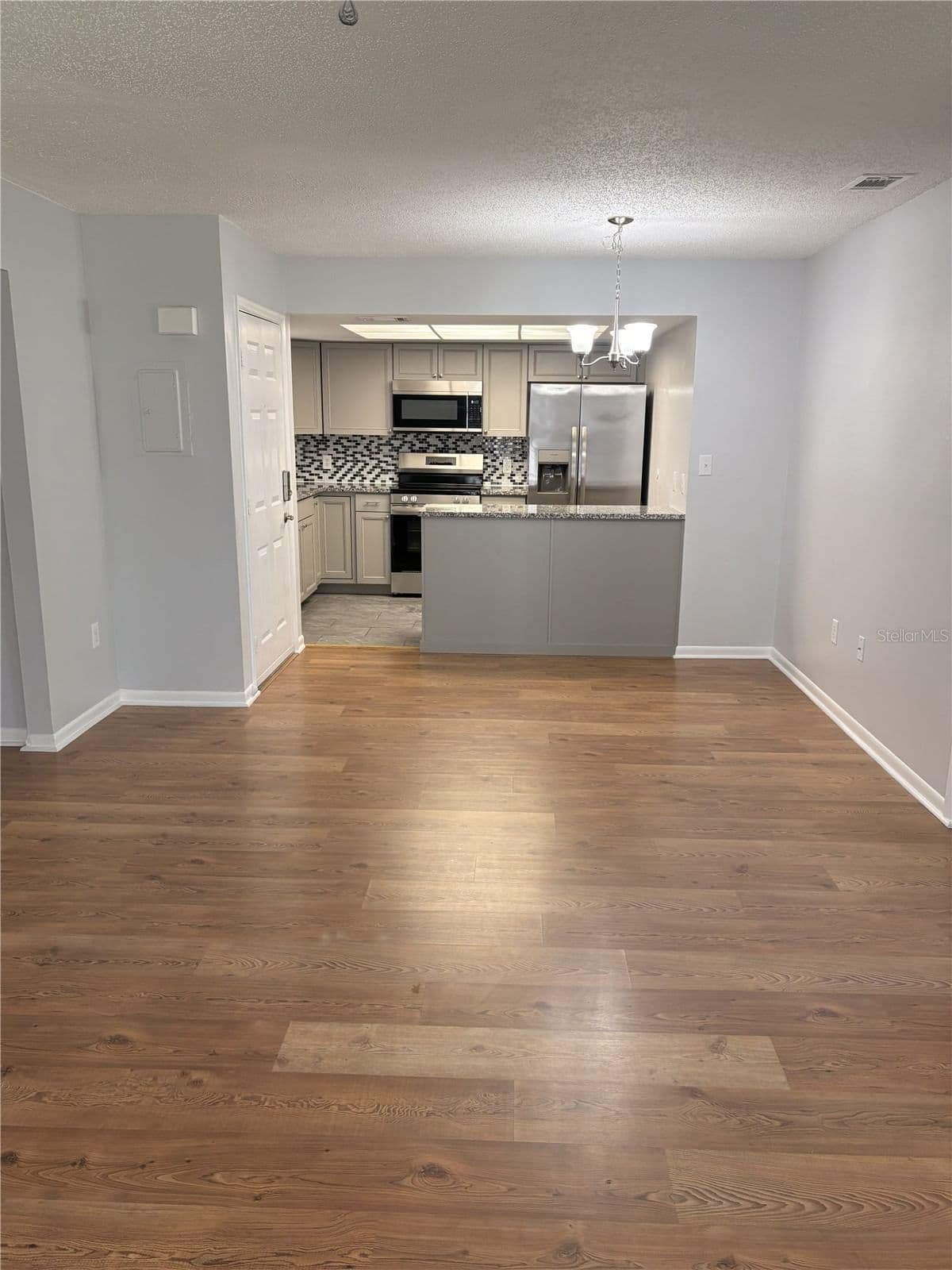 Photo 5 of 4015 ASHFORD GREEN