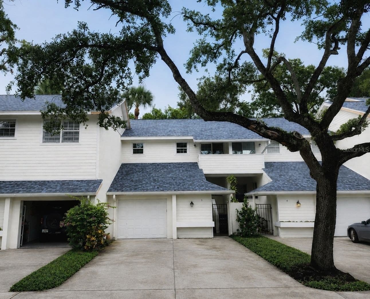 5203 BAYSHORE