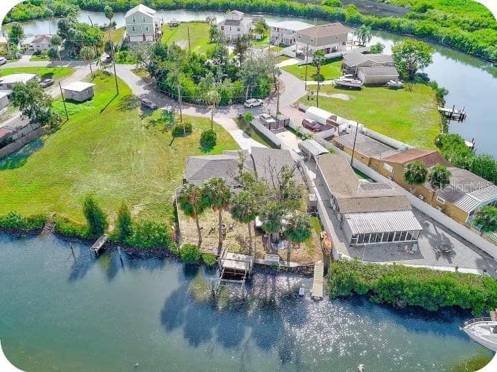 8937 ROCKY CREEK