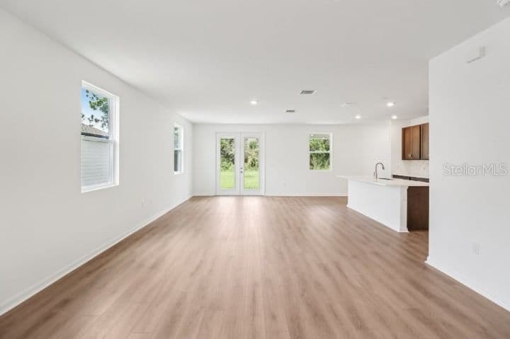17637 LAKE STAR