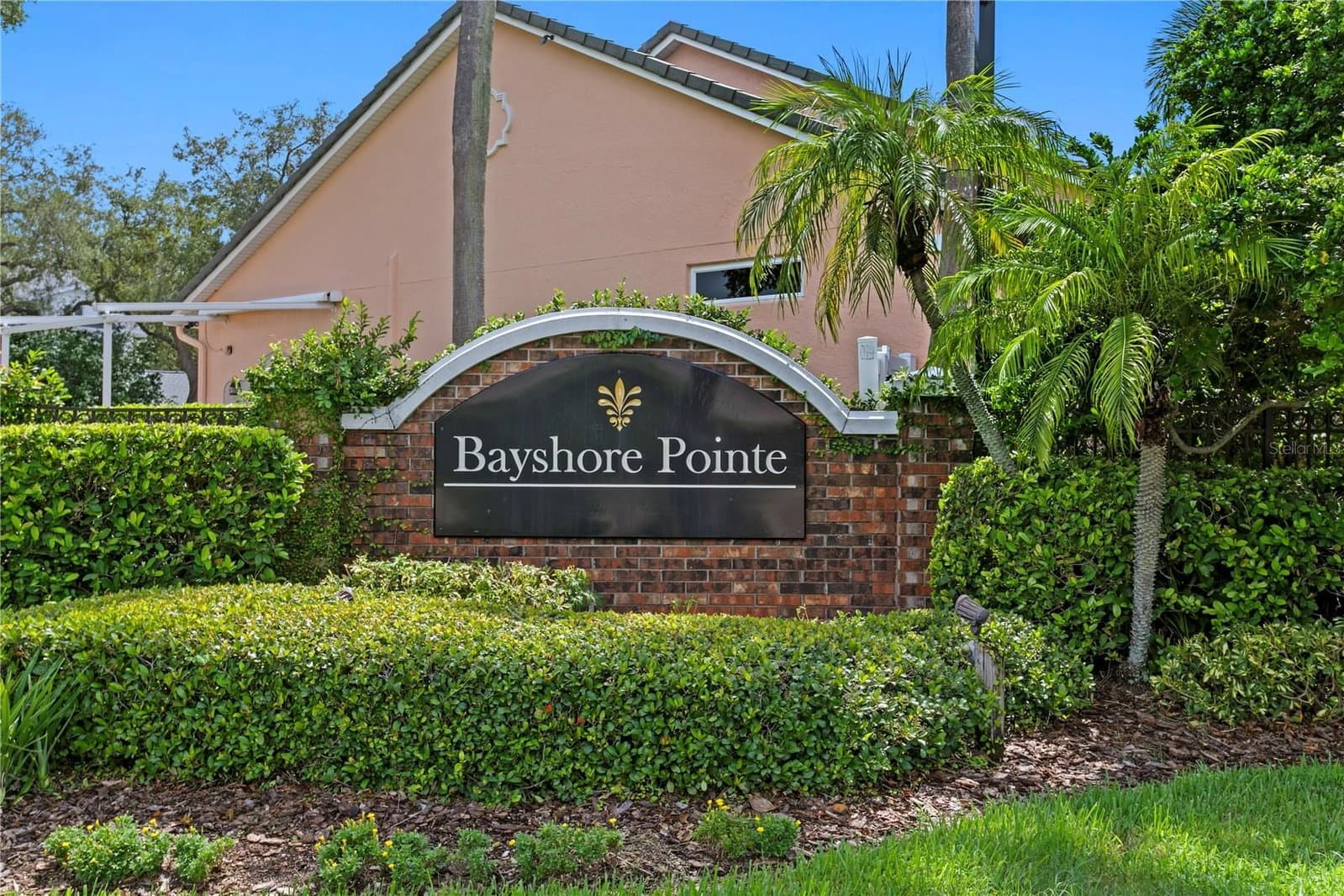 2801 SHORE BREEZE