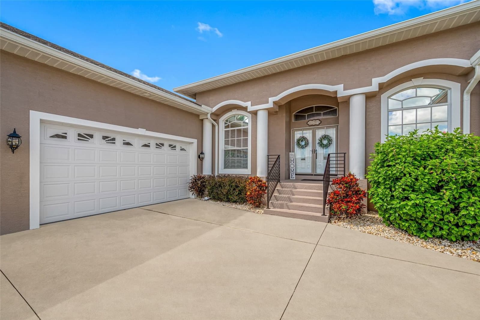 Photo 4 of 6750 HUNTINGTON HILLS