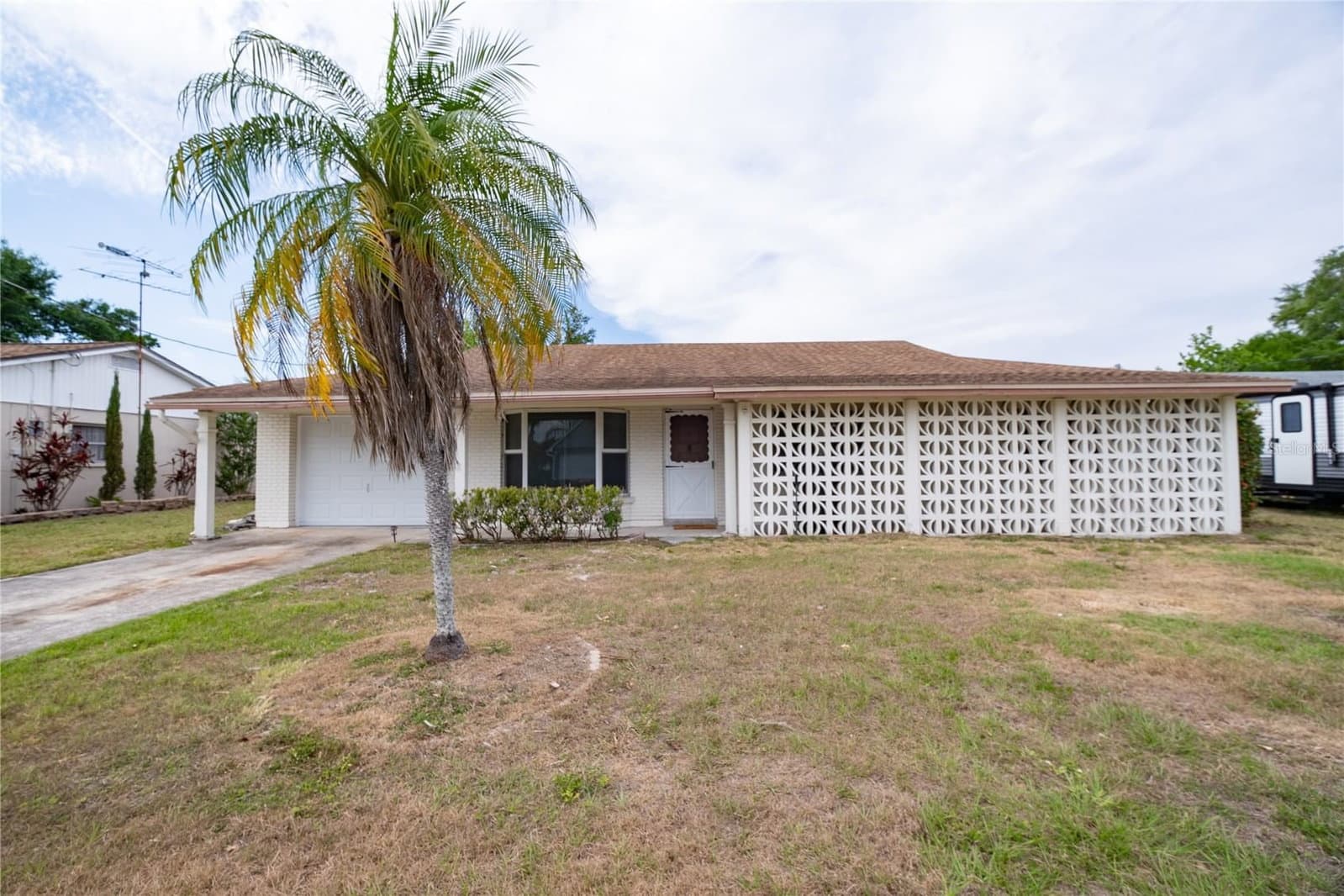 8413 MILLWOOD