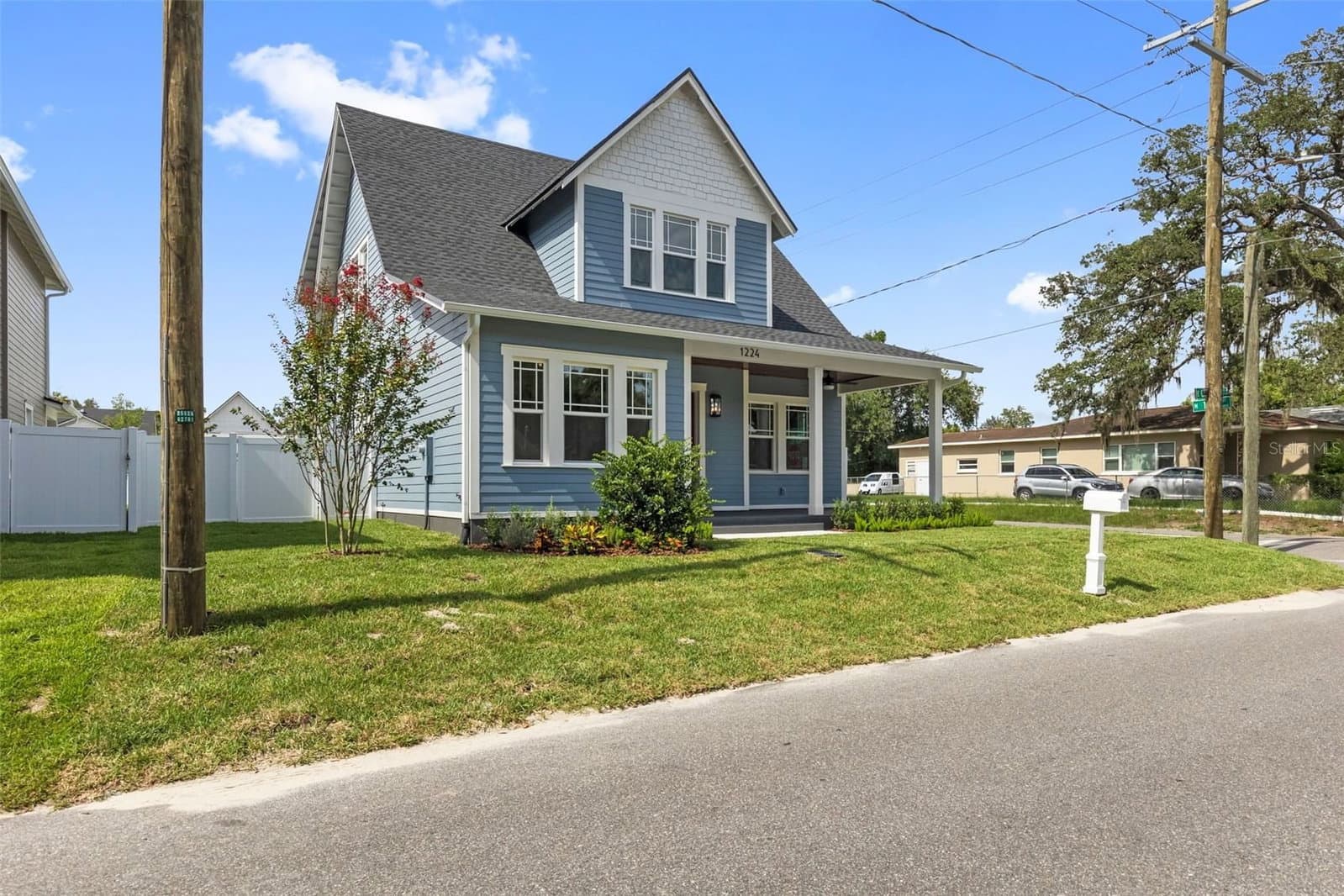 1224 CHELSEA