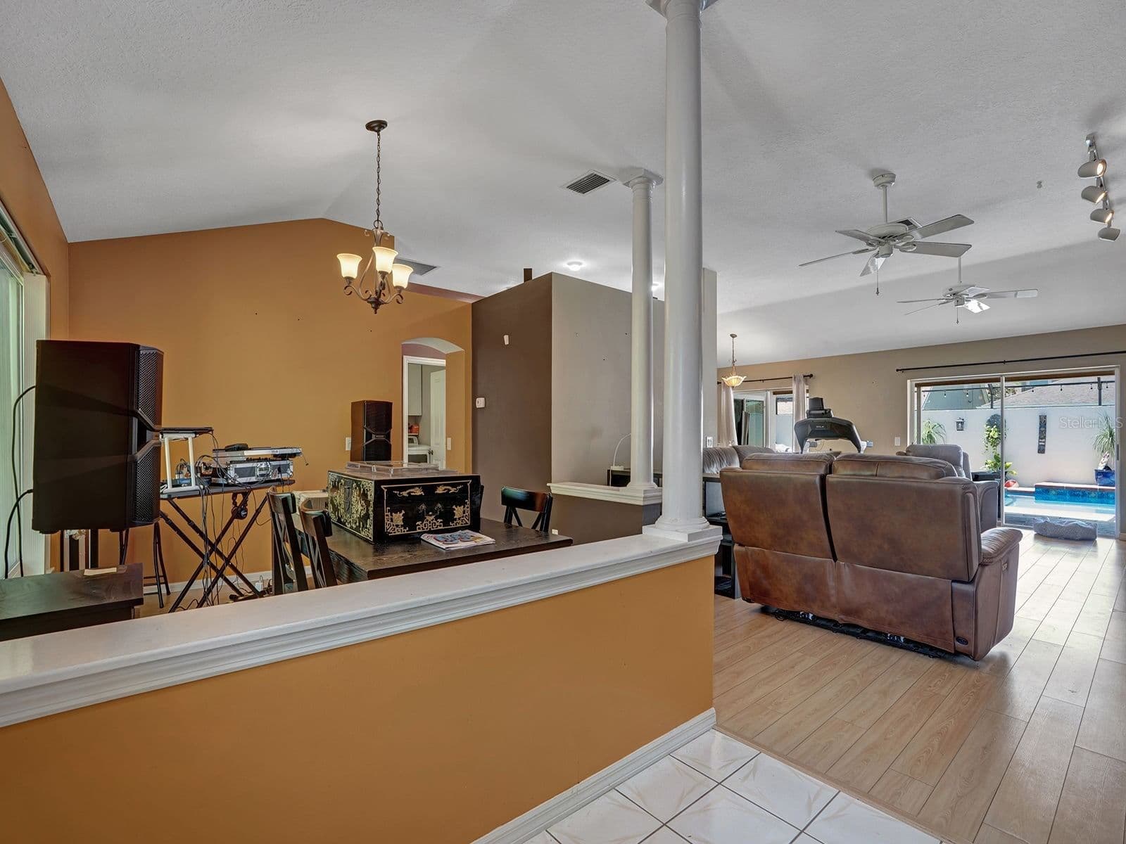 6310 TURTLE CREEK