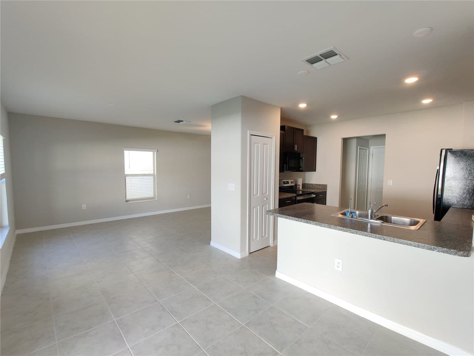 Photo 4 of 4710 NORMAN OAK