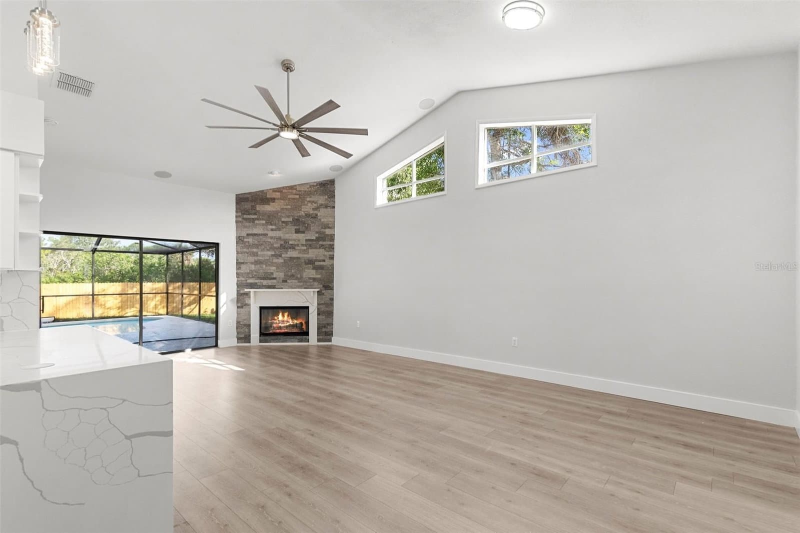 11651 SUNSHINE POND