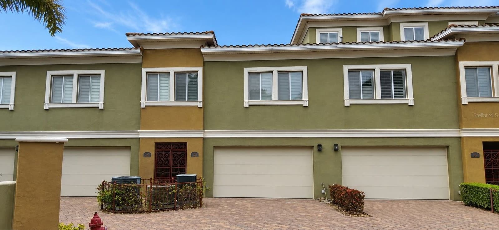 4907 BAYSHORE