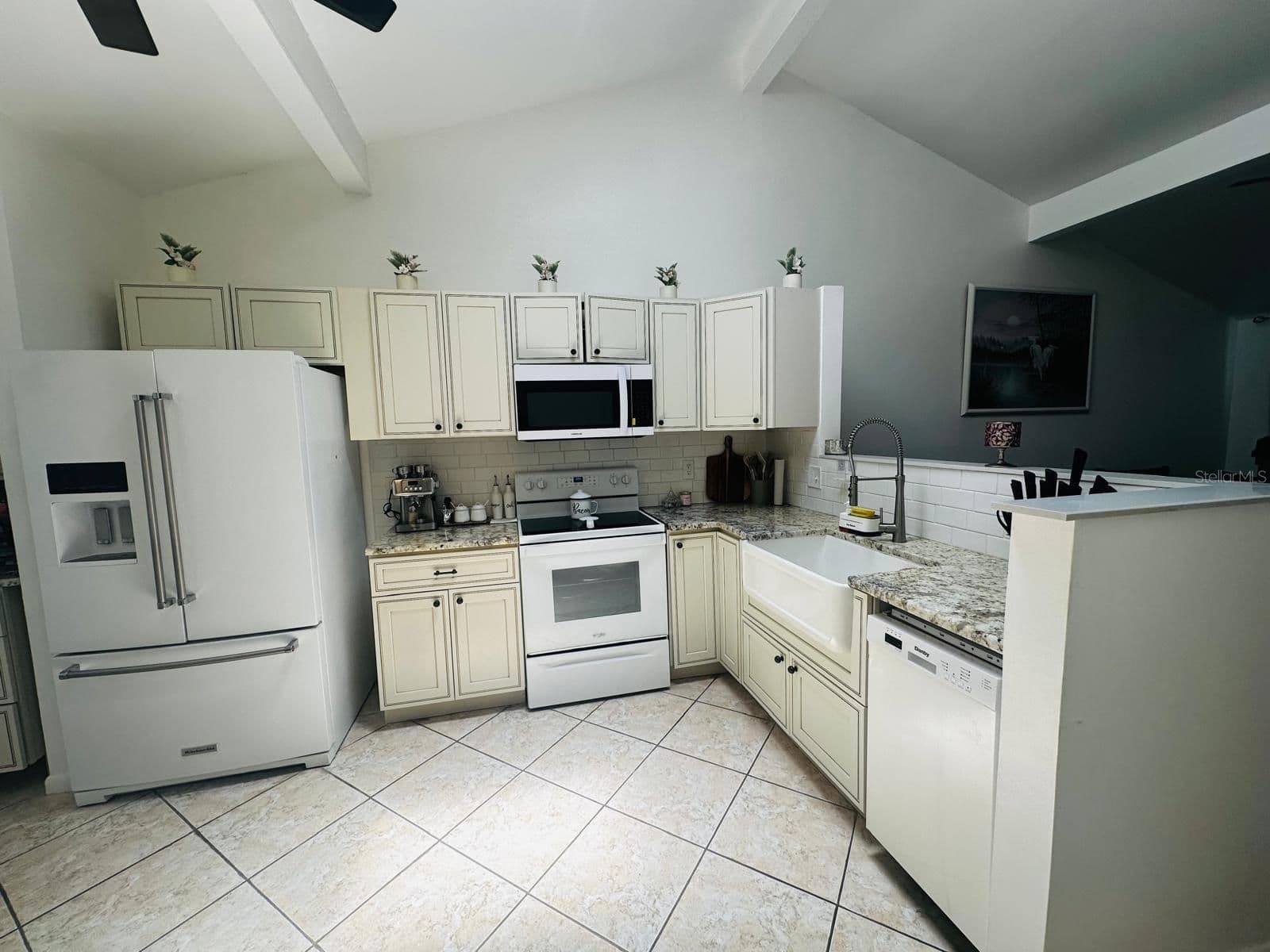 Photo 5 of 16004 SADDLE CREEK