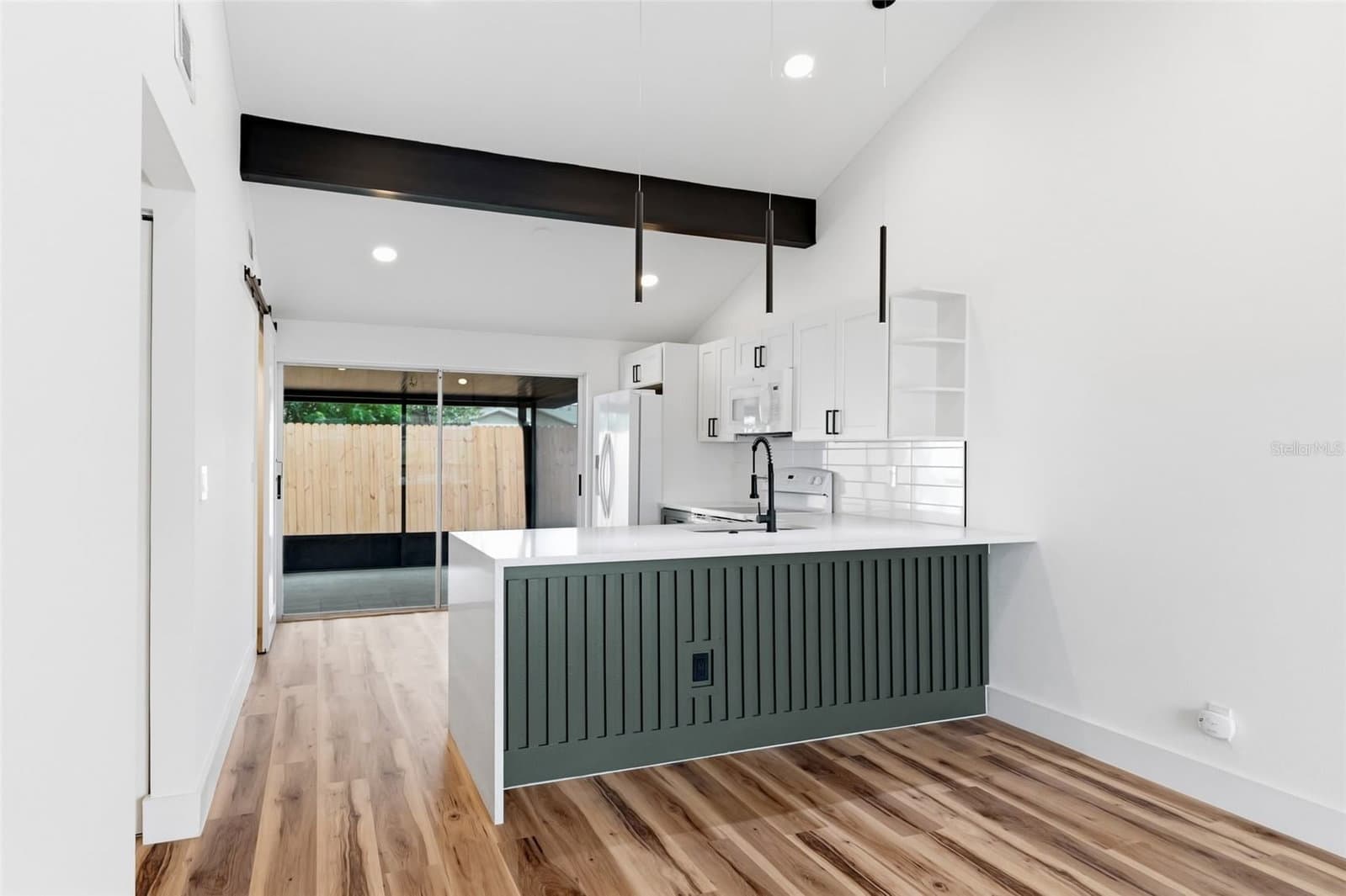 8602 BRIAR GROVE CIR