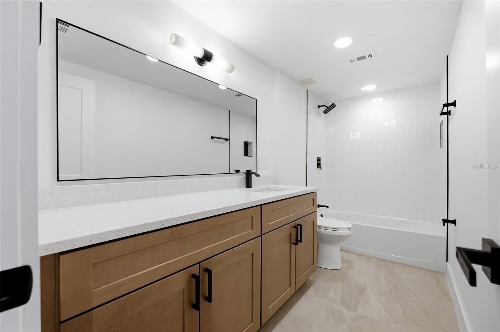 Photo 4 of 8602 BRIAR GROVE CIR